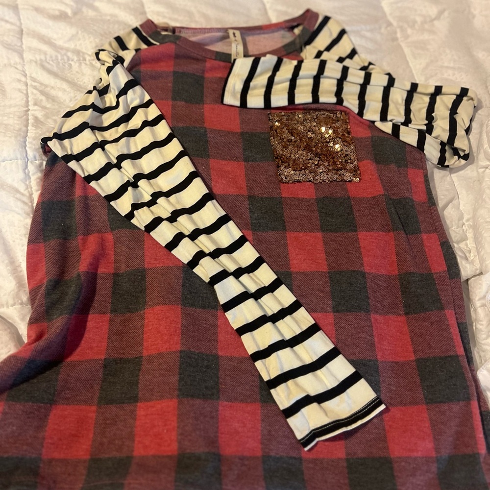 Vanilla Bay Red Plaid Long Sleeve Tee